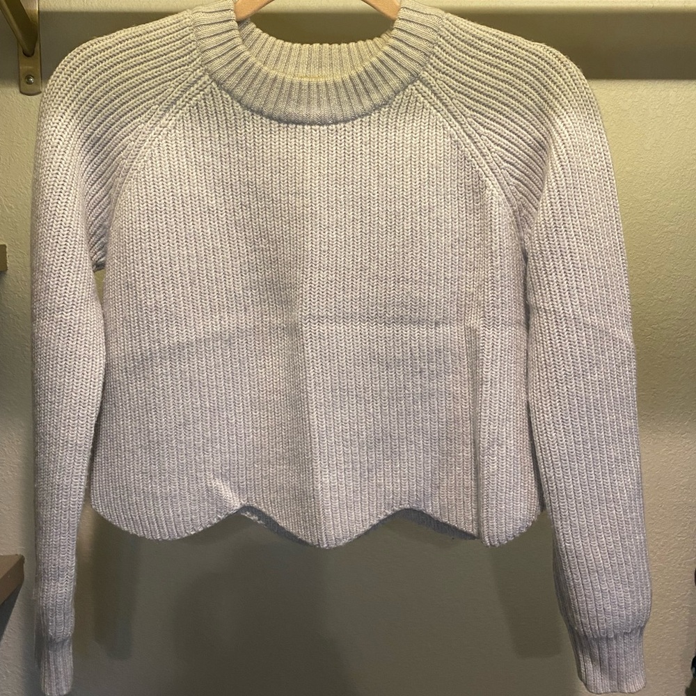 Wilfred Marino Wool scallop bottom grey sweater, xs. In excellent condition!
